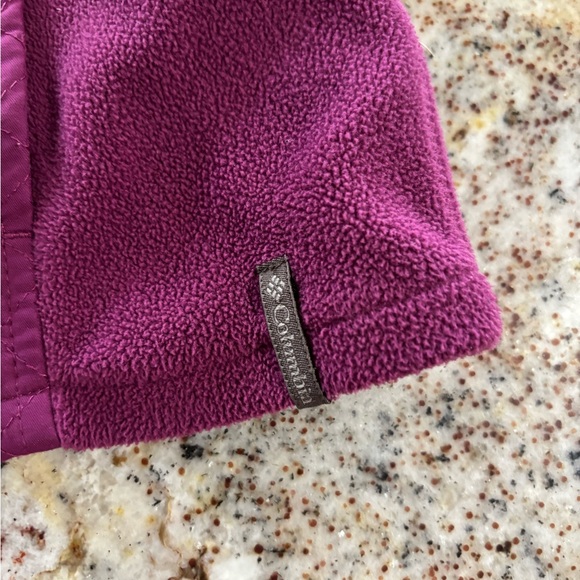 Columbia Women's Purple Vest - Picture 4 of 4